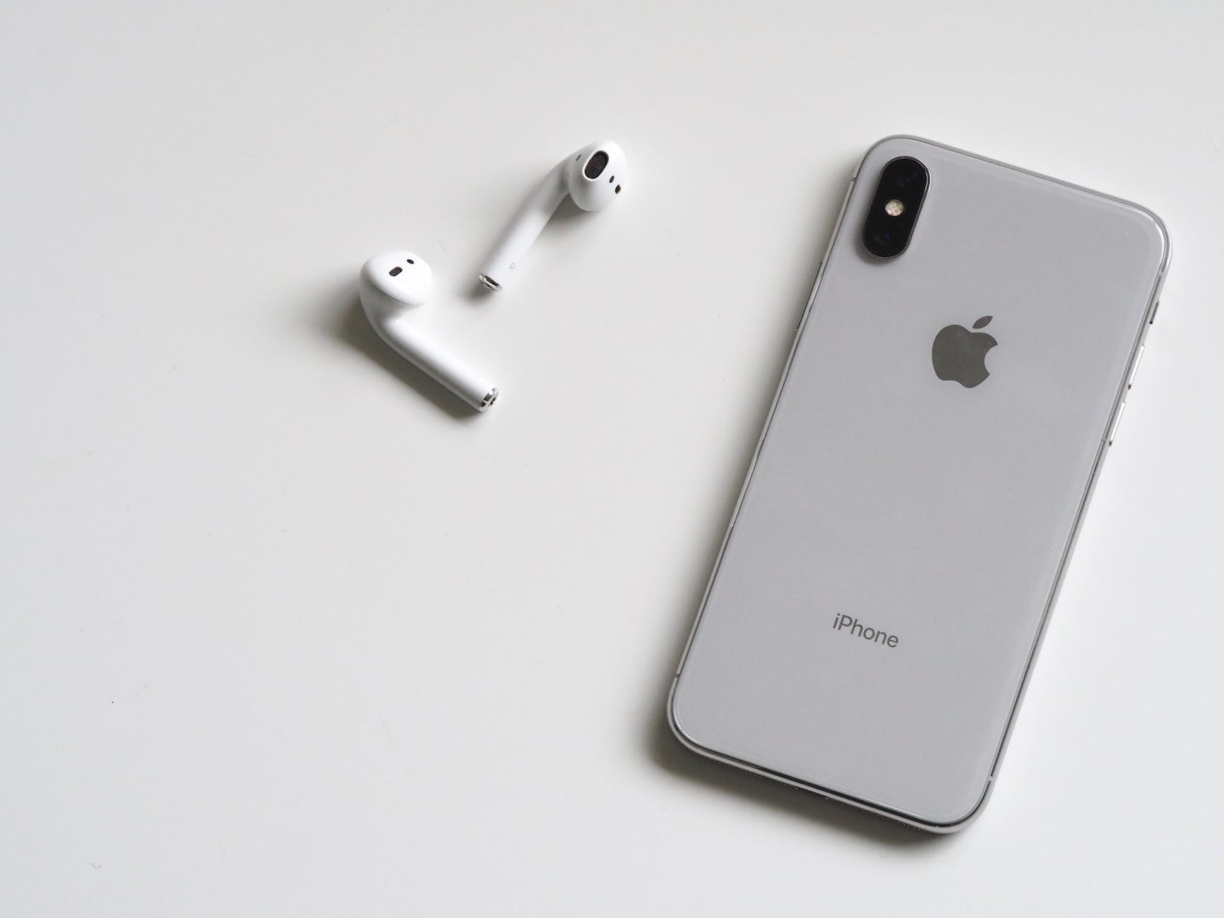 美股熱門股 2、蘋果(代號:AAPL)
